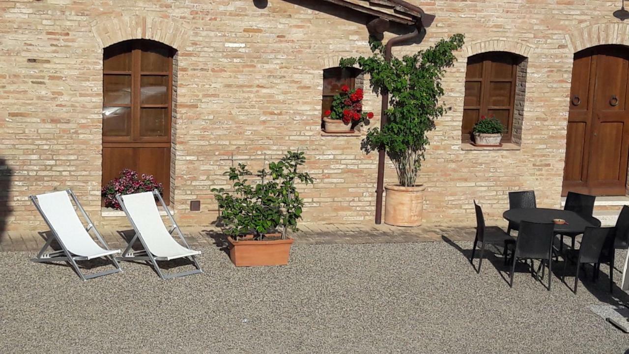 Agriturismo San Pierino Monteroni d'Arbia Eksteriør billede